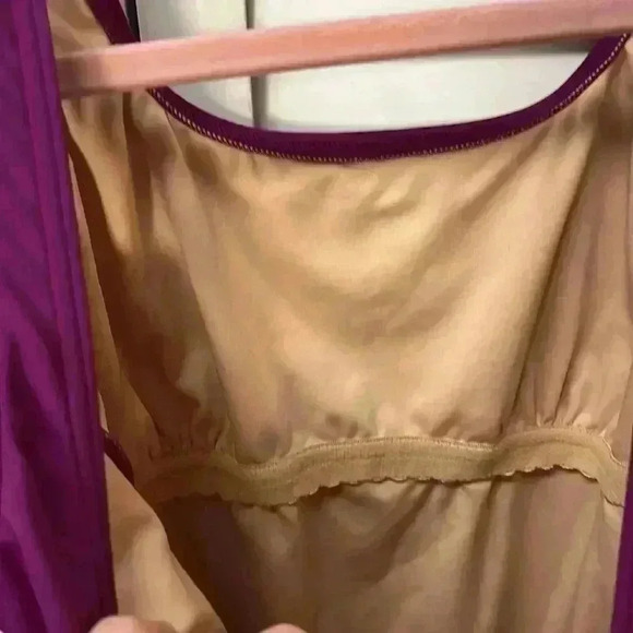 Lands’ End Chlorine Resistant Tummy Control One Piece Swimsuit Size 10 - Picture 4 of 7